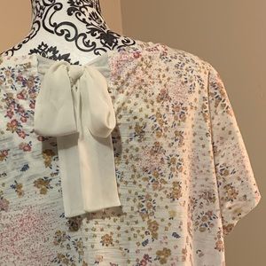 EUC LC Flower Print Lace-Edged Shirt